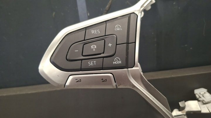 Руль мульти Funkcja Z Łopatkami с подогревом VW Tiguan III 571419089J, фото 2