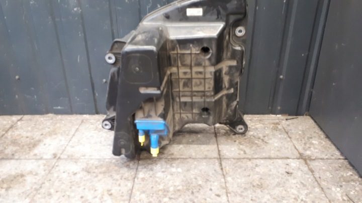 8W0131969N бак AdBlue Audi a4 b9 2.0 TDI, фото 3