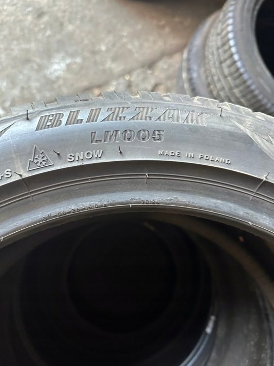Шина зимняя Bridgestone Blizzak LM005 235/45R18 98 В сцепление на снегу (3PMSF), защита диска, усилитель (XL), фото 4