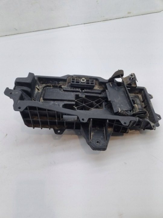 Площадка аккумулятора Передняя Chrysler Pacifica 68271681AD, фото 3