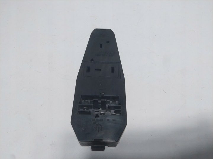 Контакты заднего фонаря VW GOLF II (19E, 1G1) 867945257A 1.3L бензин 55 кВт 1983, фото 3