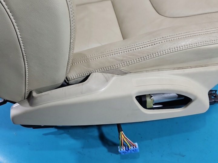 СИДЕНЬЕ ПРАВОЕ ПЕРЕДНЕЕ ПАССАЖИРА VOLVO S60 II 10- 4D ЕВРОПА, фото 5