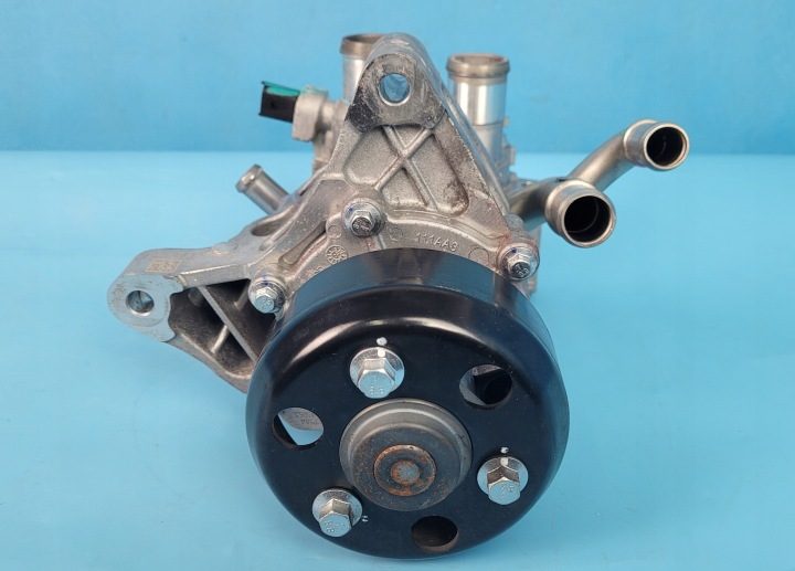 CHERY OMODA 5 24 г. ПОМПА F4J16-1306111BA F4J16-1306110AB, фото 3