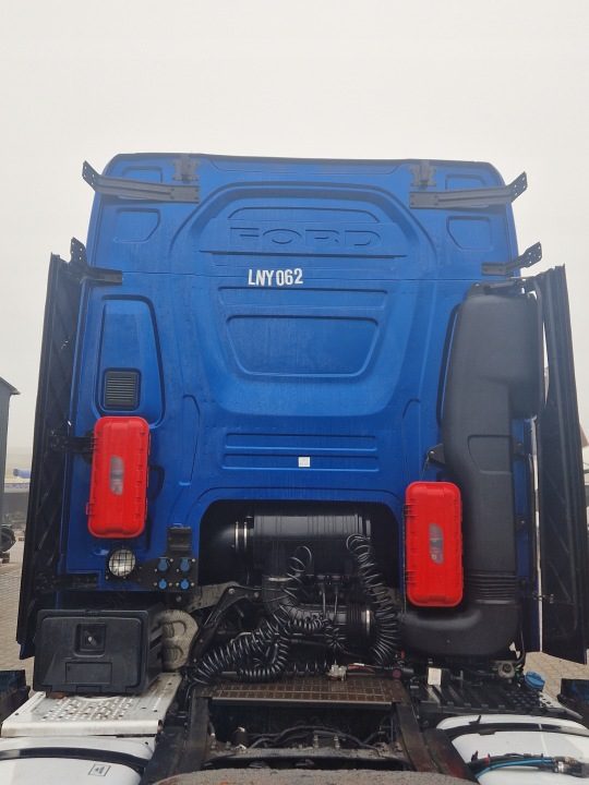 КАБИНА В СБОРЕ FORD F-MAX TRUCKS CARGO 500, фото 4