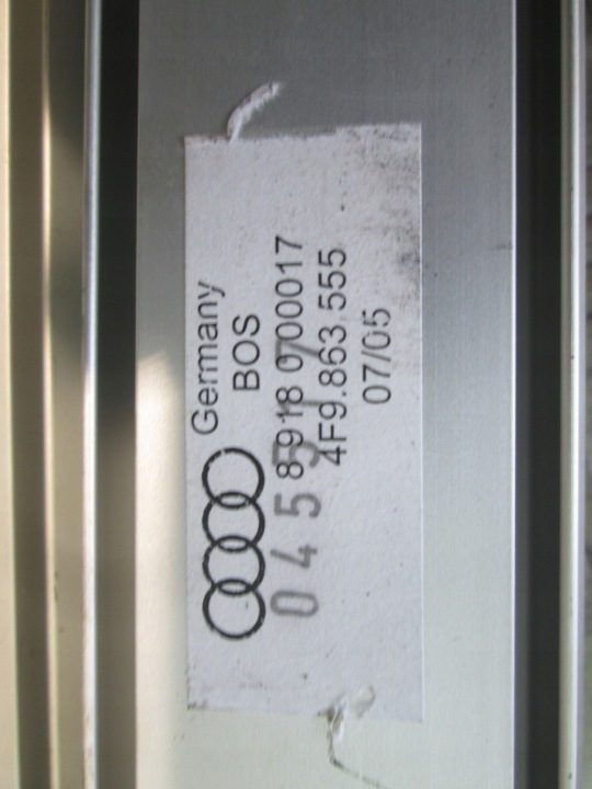 НАПРАВЛЯЮЩАЯ БАГАЖНИКА МОЛДИНГА КРЕПЕЖНАЯ 4F9863556A 4F9863555A AUDI A6 C6 УНИВЕРСАЛ, фото 4