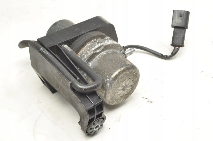 Вакуумный насос MINI COOPER (F56) 6860881 31027546 Electric 2023, фото 2