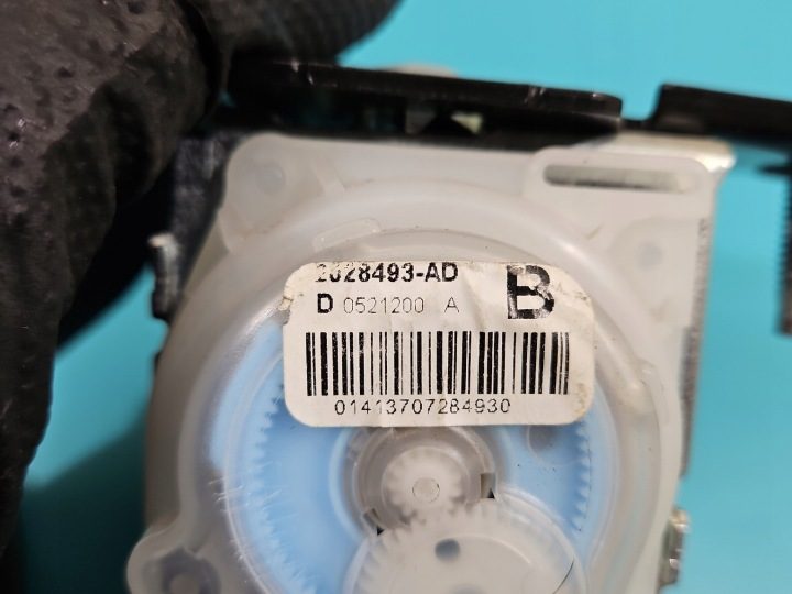 РЕМЕНЬ БЕЗОПАСНОСТИ ЗАДНИЙ ЛЕВЫЙ FORD MUSTANG V 04-14 2028493-AD, фото 4