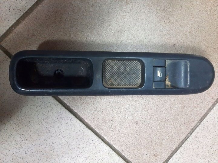 Кнопка стеклоподъемника Peugeot OE 96650618ZD, фото 1