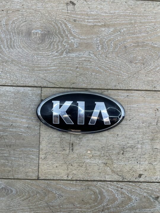 KIA SPORTAGE III ЭМБЛЕМА ЗНАЧОК 863533W500 2014 г., фото 1