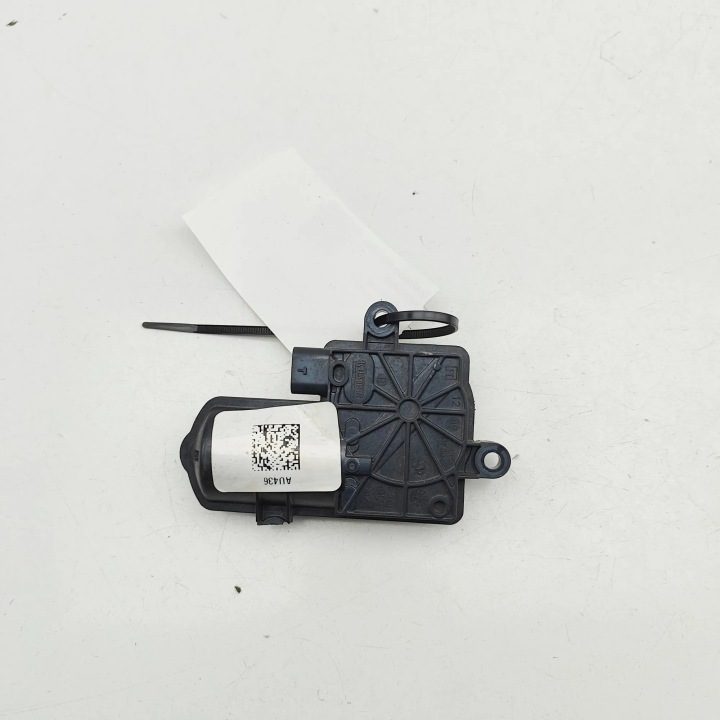 Моторчик выхлопа Audi Q5 (GUB) 4N0133246B 35036202 3.0L 270 квт 2025, фото 1