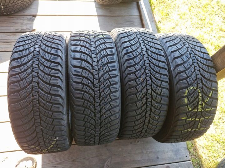 4× Шина зимняя Kumho WinterCraft WP51 225/45R18 95 В сцепление на снегу (3PMSF), фото 1