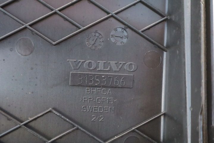 Крышка аккумулятора Volvo OE 31353766, фото 5