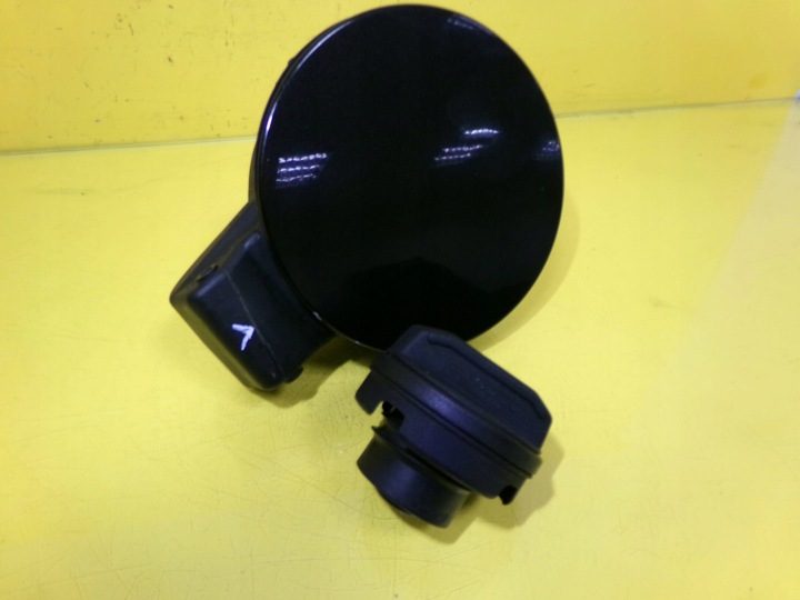 ЛЮЧОК ГОРЛОВИНЫ БЕНЗОБАКА КОД КРАСКА: LC9Z VOLKSWAGEN TOURAN 1T0809857 NR465, фото 2