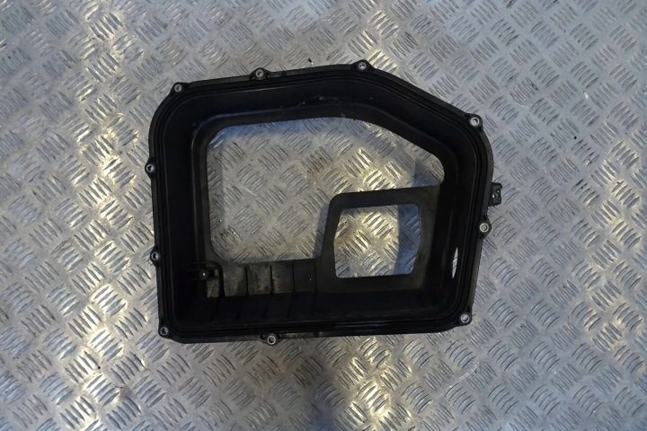 VW ID.3 - крепление воздушного фильтра 1EB260377A, фото 2