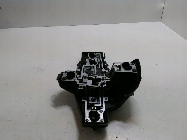 Контакты заднего фонаря VW TOURAN (1T1, 1T2) 1T0945258A 1.9L дизель 66 кВт 2005, фото 3