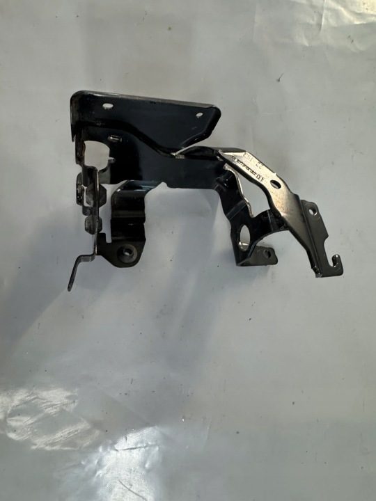 PEUGEOT 208 II 2008 II КРЕПЛЕНИЕ НАСОСА ABS 9831013180, фото 3