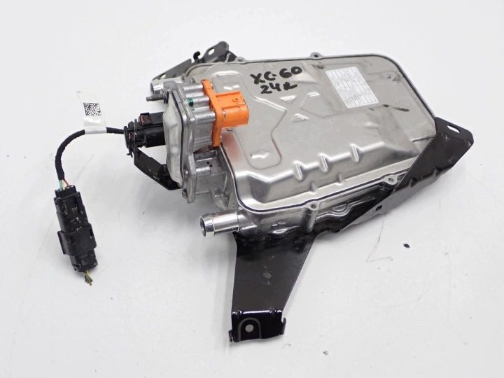 PRZEPŁYWOWY ПОДОГРЕВАТЕЛЬ ЭЛЕКТРИЧЕСКИЙ WEBASTO VOLVO XC60 II T6 2.0T PHEV 24 г., фото 2