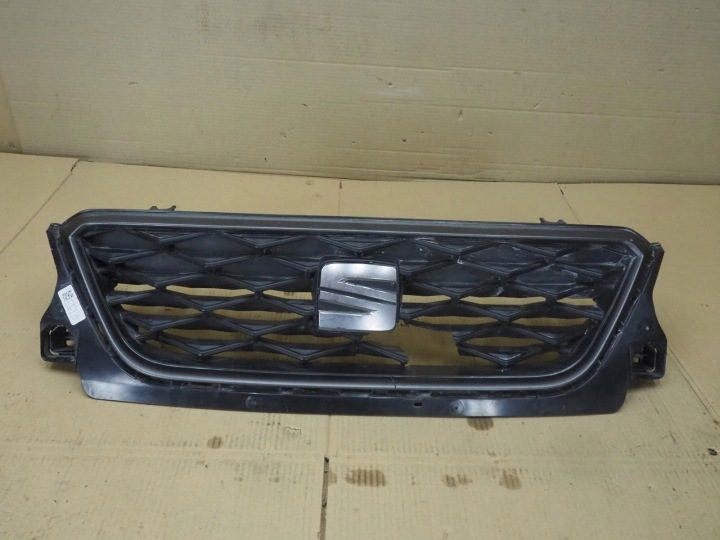 SEAT ARONA РЕСТАЙЛИНГ 6F9 РЕШЕТКА РАДИАТОРА 20- 6F9853654H, фото 1