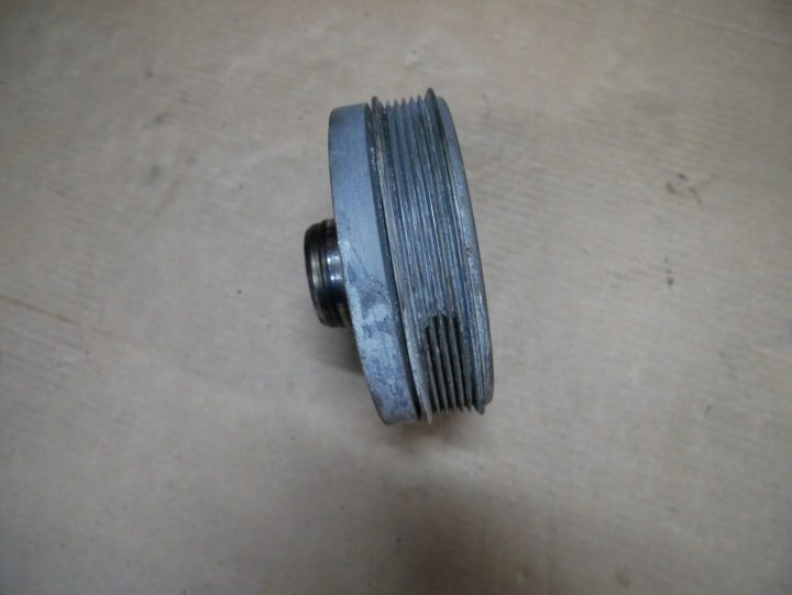 BMW F10 F20 F25 F26 F30 F36 G30 G01 G02 G30 ШКИВ 7619245, фото 2