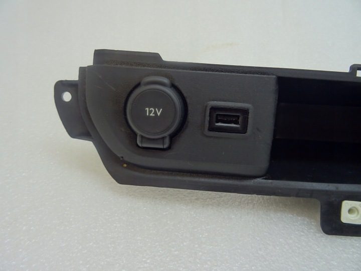 ЦЕНТРАЛЬНЫЙ ТОННЕЛЬ TOYOTA PROACE Z USB, 12V 9808683577 9813786077, фото 2