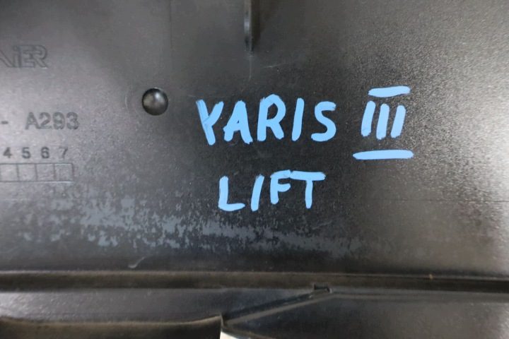 РЕШЕТКА РАДИАТОРА TOYOTA YARIS III РЕСТАЙЛИНГ 53102-0D140, фото 6