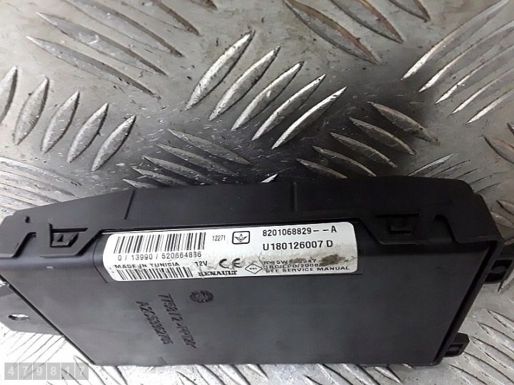 2013 Dacia Duster ЭБУ 8201068829a, фото 3