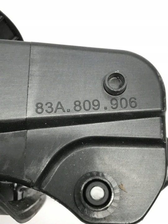 Audi OE 83A809906 лючок горловины бензобака, фото 9