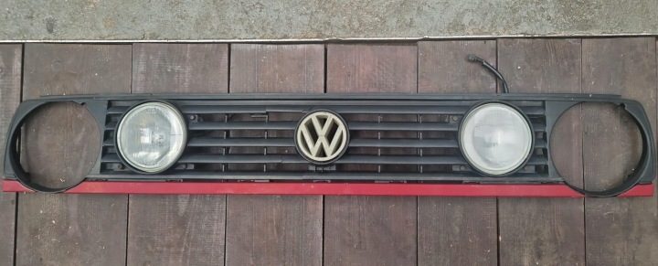 1986 Volkswagen Golf II Решетка радиатора передняя 13467600, фото 1