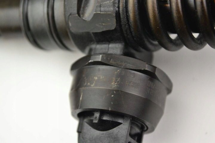 Volkswagen PASSAT B6 2.0 TDI 140 л.с. НАСОС-ФОРСУНКИ 038130073BQ 4X, фото 4