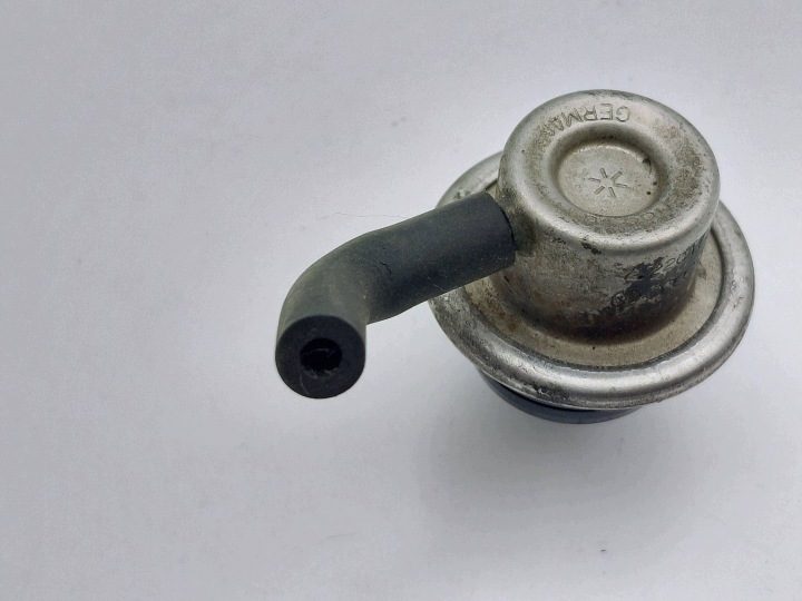 РЕГУЛЯТОР ДАВЛЕНИЯ ТОПЛИВА AUDI A3 8L 037133035H NR177, фото 3