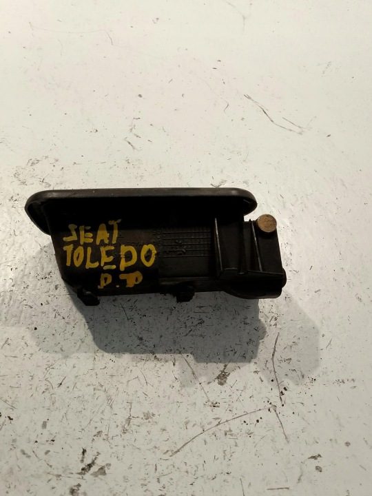 Seat Toledo I 1L Ручка Внутренняя Передняя Правая 1L0837222 Черная, фото 2