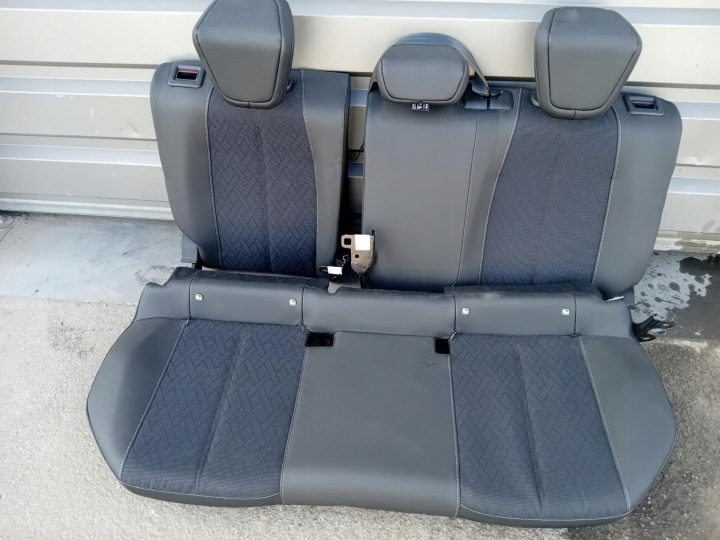 ДИВАН СИДЕНЬЕ ЗАДНЕЕ OPEL CORSA F 5D, фото 1