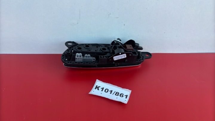 BENTLEY MULSANNE ПРАВАЯ РУЧКА ПАНЕЛЬ ЗАКРЫВАНИЯ ДВЕРИ 3Y0837020L K101/861, фото 2