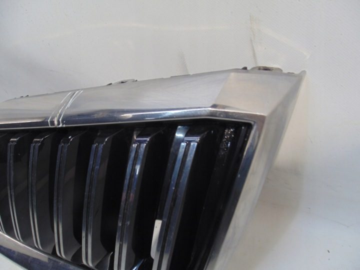 РЕШЕТКА РАДИАТОРА ПЕРЕДНЯЯ ХРОМ SKODA SUPERB III РЕСТАЙЛИНГ 3 3V0853653B ДО, фото 3