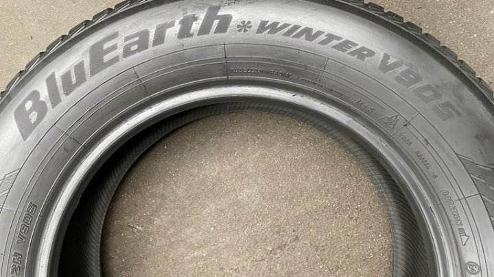 4× Шина зимняя Yokohama BluEarth Winter V905 225/65R17 102 H сцепление на снегу (3PMSF), фото 4