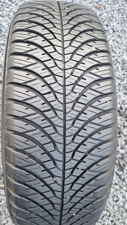 Шина всесезонная Yokohama BluEarth-4S AW21 195/65R15 91 H сцепление на снегу (3PMSF), фото 1