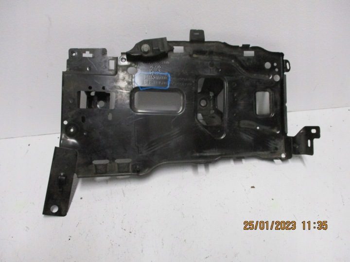 Основание кожух аккумулятора Peugeot OE 9815288480, фото 1