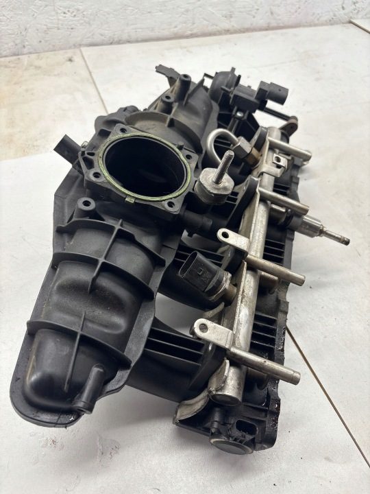 Audi A4 B8 1.8 TFSI Впускной коллектор 06H198211A, фото 2