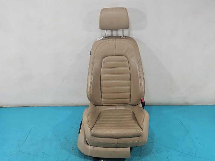 Сиденье правое переднее пассажира подогреваемое кожа VW Passat B6 европа, фото 1
