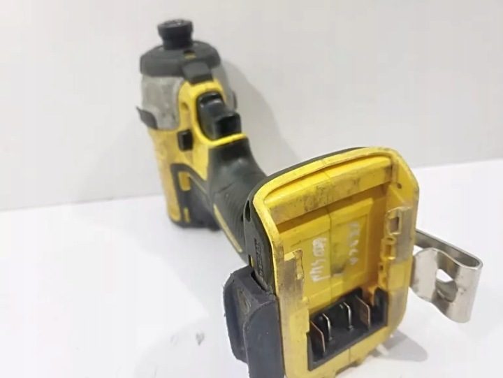 DEWALT DCF787D2 УДАРНЫЙ ГАЙКОВЕРТ 170 Нм 18V 2x2,0Ah, фото 10