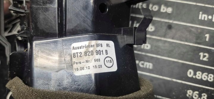 Дефлектор обдува панели консоли левый передний Audi A5 8T 8T2820901B, фото 2