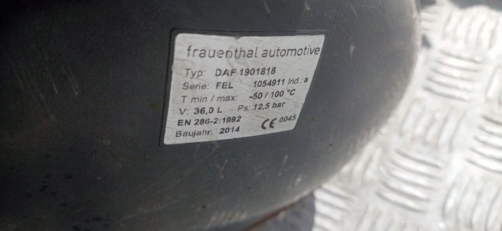 DAF XF 106 Euro 6 подрамник основание аккумуляторов + ресивер 1901818, фото 3