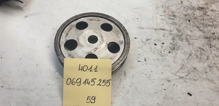 ШКИВ НАСОСА ГИДРОУСИЛИТЕЛЯ AUDI A4 B7 069145255, фото 1