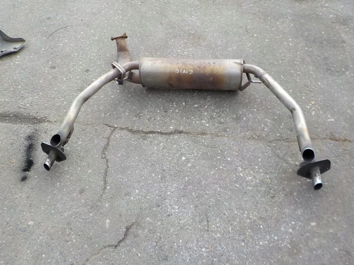 Задний глушитель Honda Civic VIII 2,2 I-CTDI ХЭТЧБЕК 5D 2007 г., фото 1