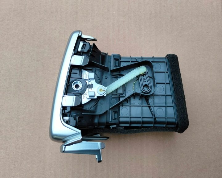 KIA SPORTAGE IV 4 ДЕФЛЕКТОР ОБДУВА КОНСОЛИ ЛЕВЫЙ, фото 3