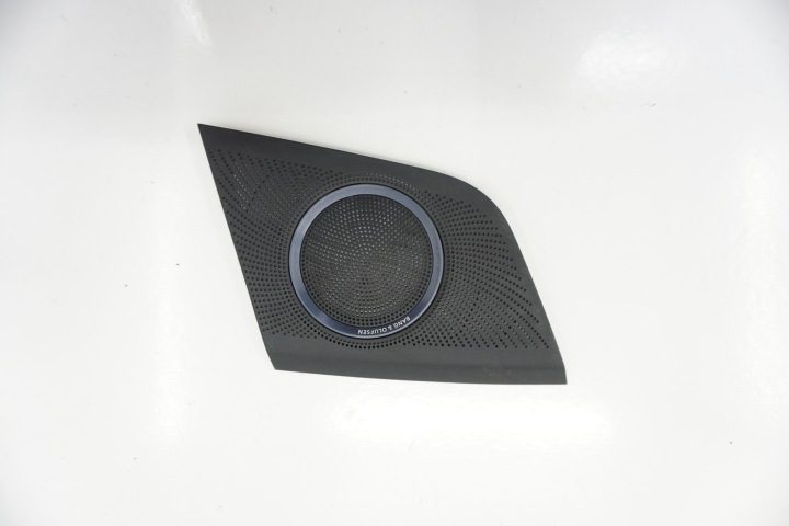 AUDI A4 B8 ЗАЩИТА НАКЛАДКА BANG OLUFSEN 8T0857228A, фото 1