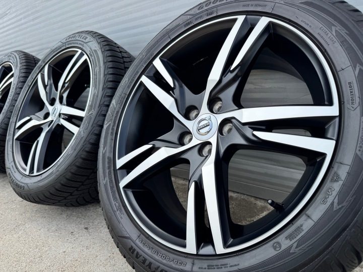 OEM колеса зимние Volvo XC40 235/50/19 R-Design демо 8.9 мм как новые !, фото 9