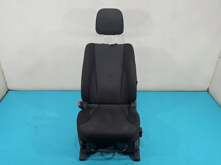 Сиденье левое переднее водителя с подогревом Hyundai Tucson I 04-09 EU, фото 1