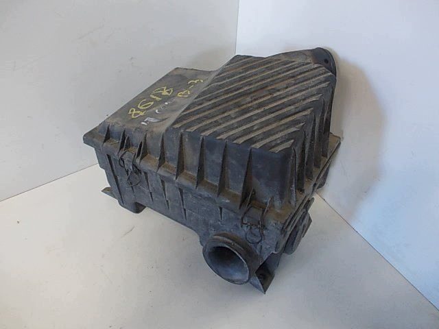 Очиститель воздуха (блок фильтра) для VW PASSAT (B3, B4) (1988-1997), фото 1