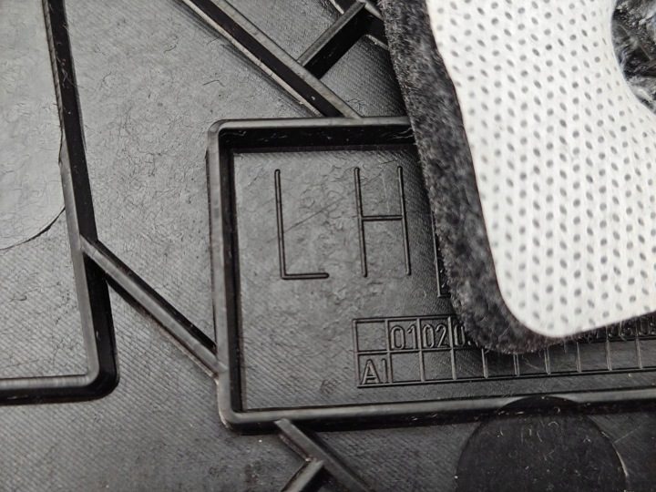 Оригинал защита накладка обивка тоннеля левая BMW X5 G05 рестайлинг G06 9399913 9 л.с., фото 8